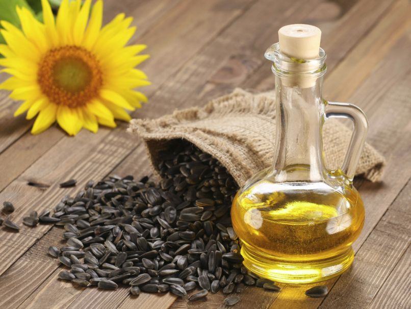 Khám phá lợi ích của dầu hướng dương đối với sức khỏe